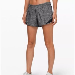 Lululemon Hotty Hot shorts 4” size 0